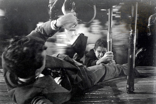 Strangers On A Train movie fight scene on the crashing merry-go-round sequence
