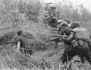 U.S._Marines_in_Operation_Allen_Brook_(Vietnam_War)_001